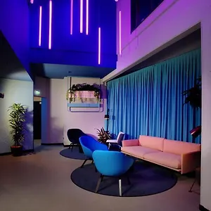 Stay Hotel 3*, Brunello Italie