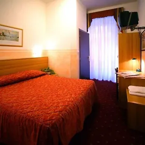 Assarotti 3*, Gênes Italie