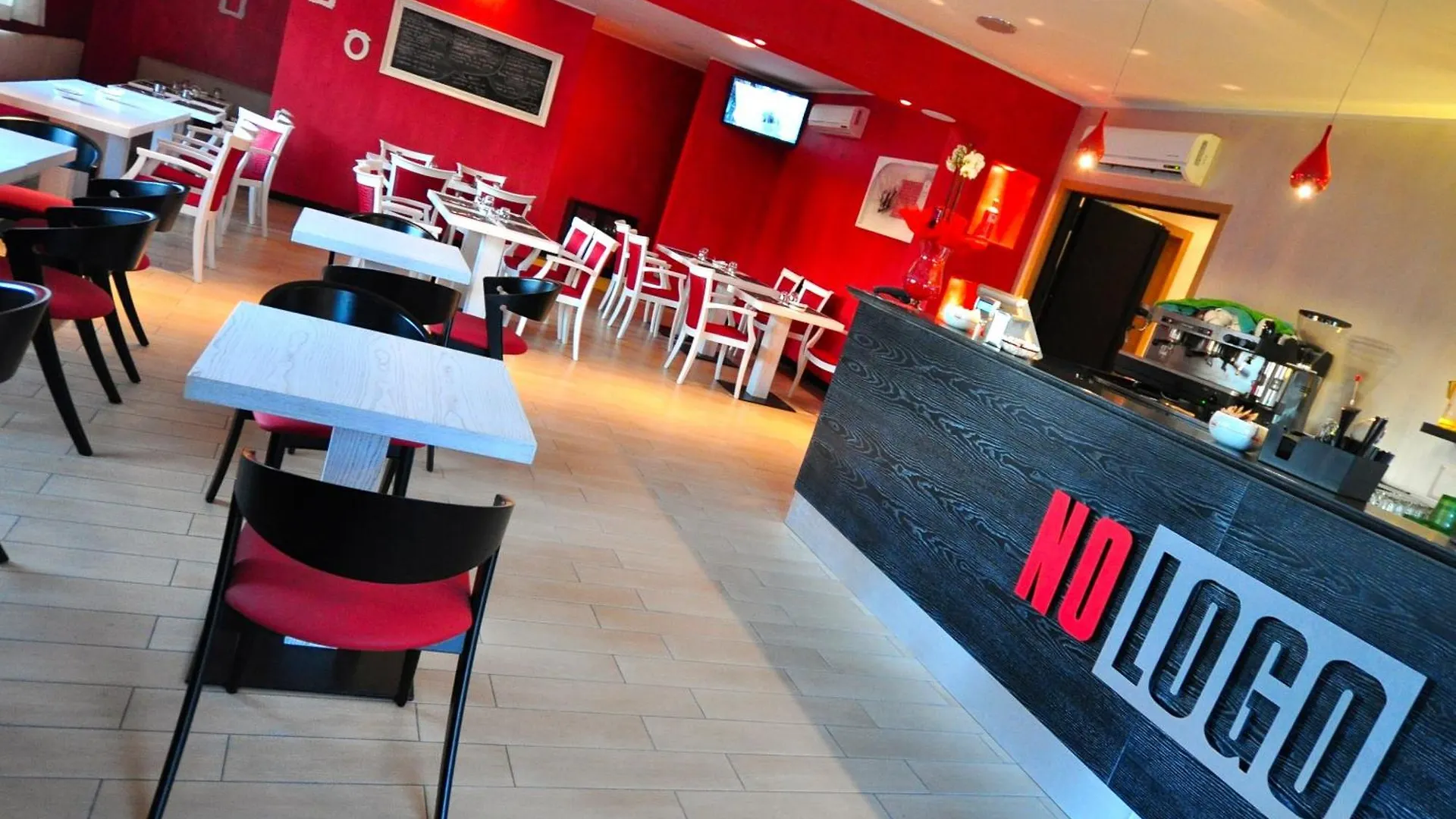 Hotel 325 Tor Vergata Rzym Włochy