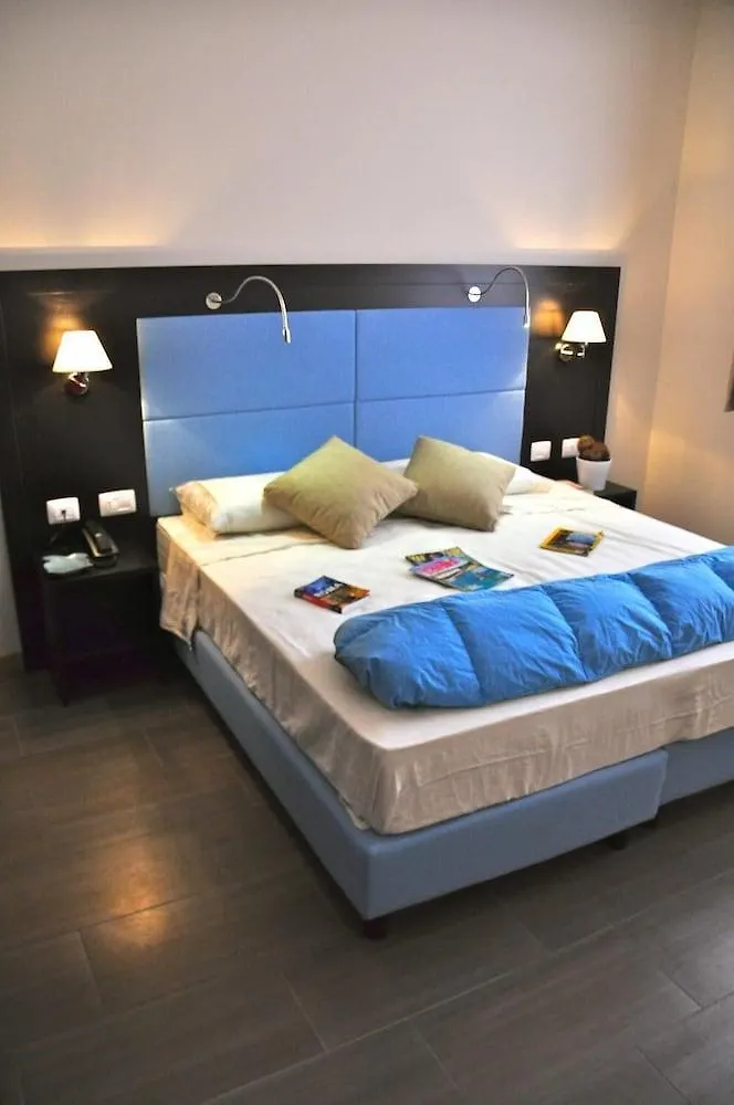 ***  Hotel 325 Tor Vergata Roma Itália