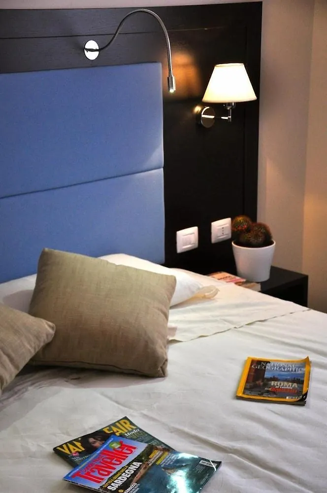Hotel 325 Tor Vergata Roma 3*,